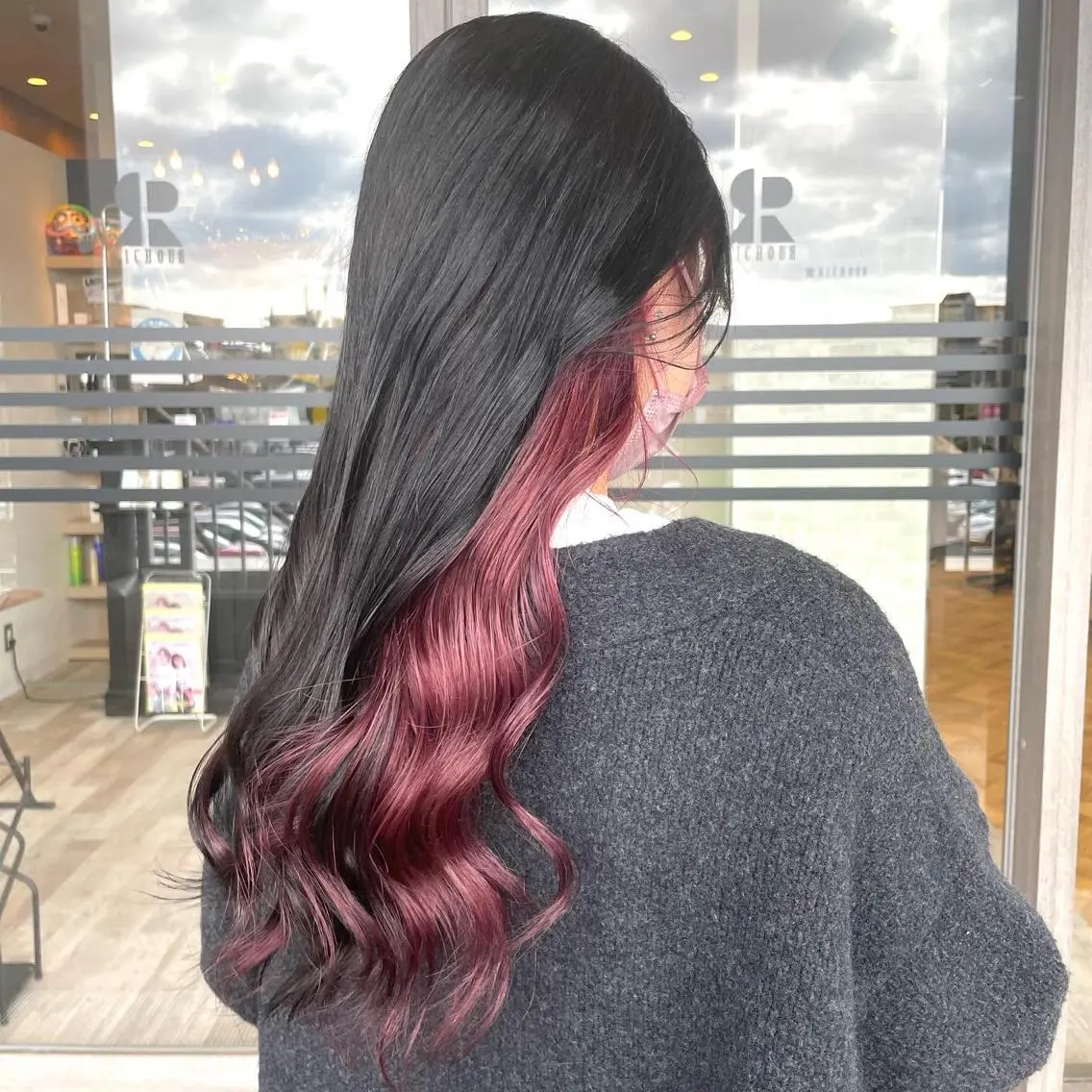 ロング カラー ヘアカラー 田中   麗彩也のヘアスタイル