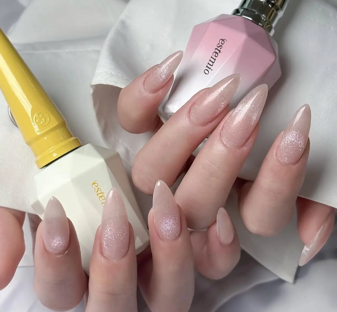 ネイル チークネイル フレンチネイル キラキラネイル 韓国ネイル マグネットネイル ハンドネイル H.baby Nail Salonのネイルデザイン