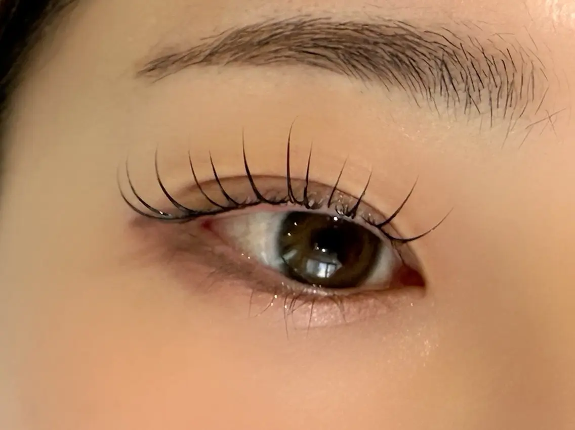 マツエク・マツパ 束感まつ毛 マツパ EYE CHARMANTのマツエク・マツパデザイン