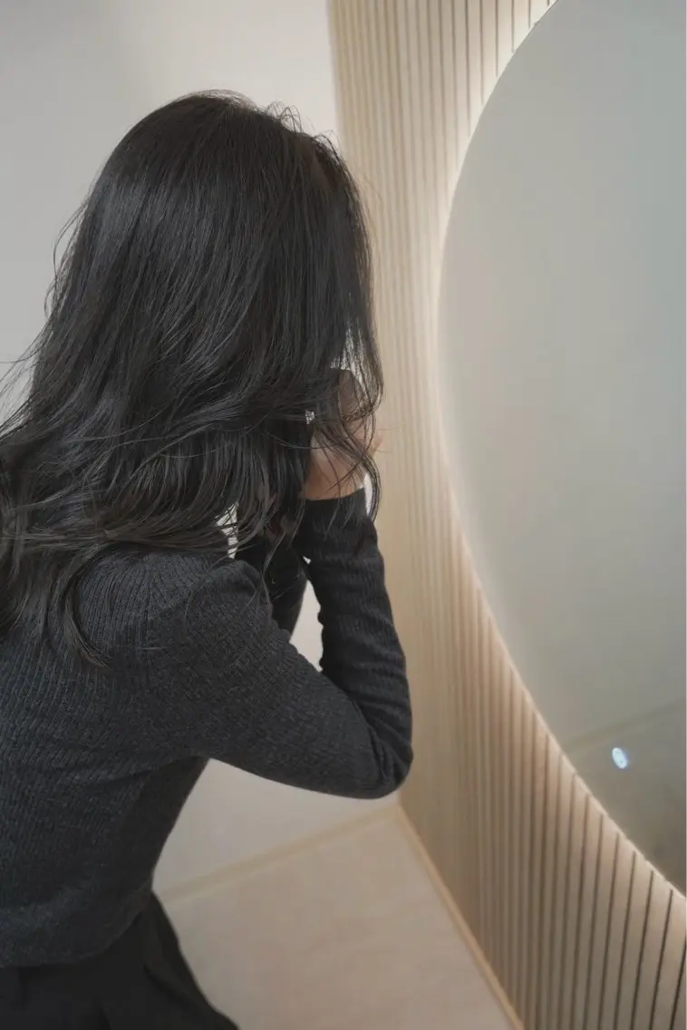 セミロング カラー カット ヘアカラー トリートメント 渋谷｜柔らかカラー 似合わせ🤍rinaのヘアスタイル