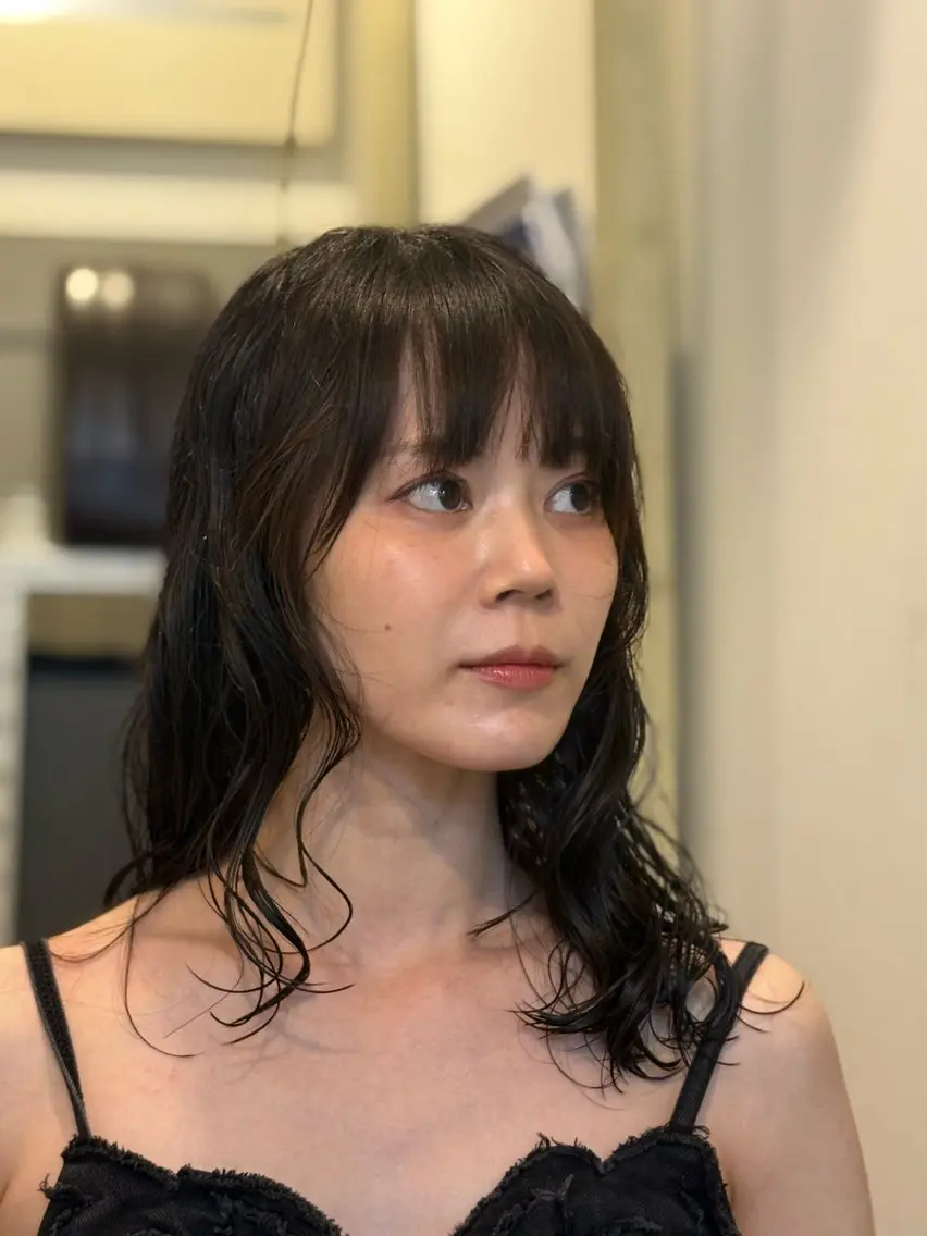 ミディアム パーマ ミディアムレイヤー ミディアムパーマ レイヤーカット カット パーマ 【pejite】 小沼 勇貴のヘアスタイル