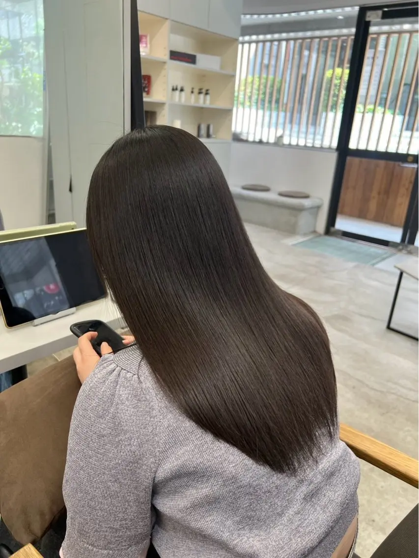 ロング パーマ 髪質改善 レイヤーカット 縮毛矯正 トリートメント 酸性ストレート 縮毛矯正 🍒モテ暖色カラー × うる艶✧ ゆなのヘアスタイル