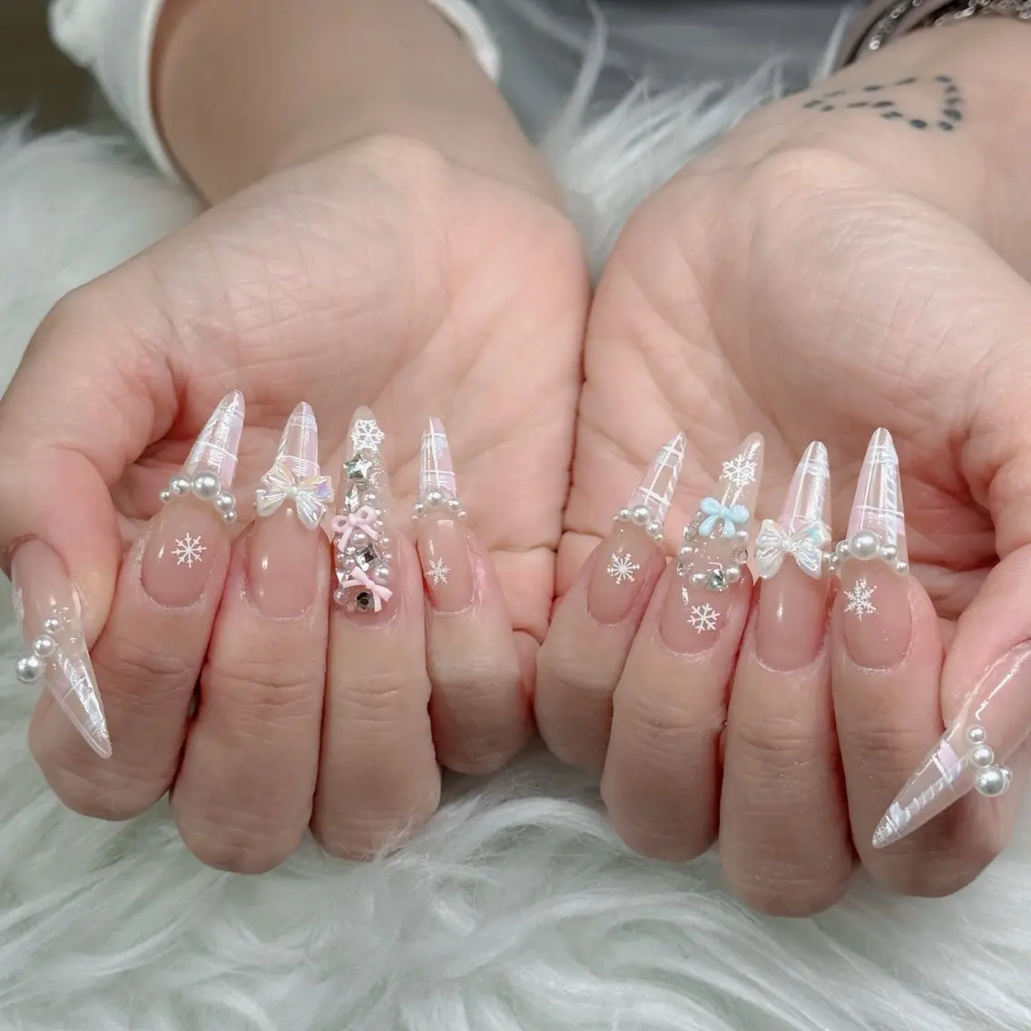ネイル べっ甲ネイル チークネイル フラッシュネイル フラワーネイル フットネイル ハンドネイル Hani Nail Salonのネイルデザイン