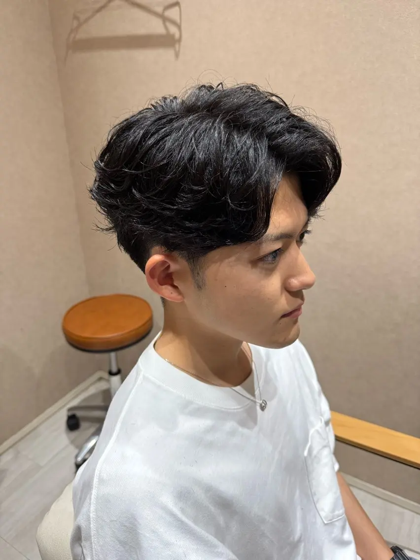 ショート パーマ メンズ フェザーパーマ メンズパーマ ニュアンスパーマ カット パーマ Lien.テラダ 各務原スタイリストのヘアスタイル