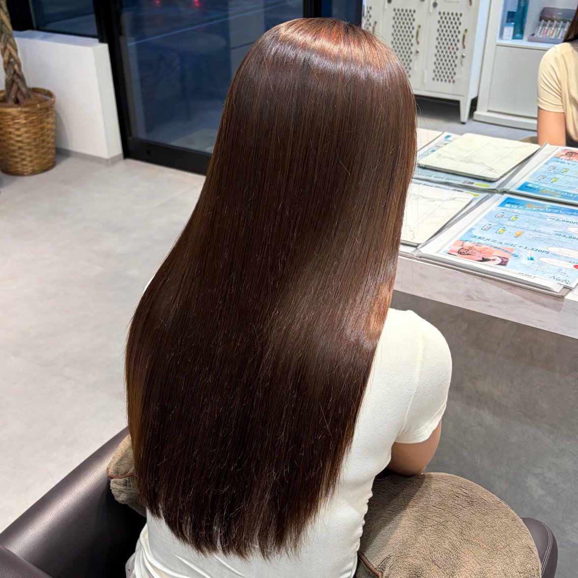 ロング 縮毛矯正 トリートメント 縮毛矯正 透明感カラー/艶髪 ストレート🤎AKIのヘアスタイル