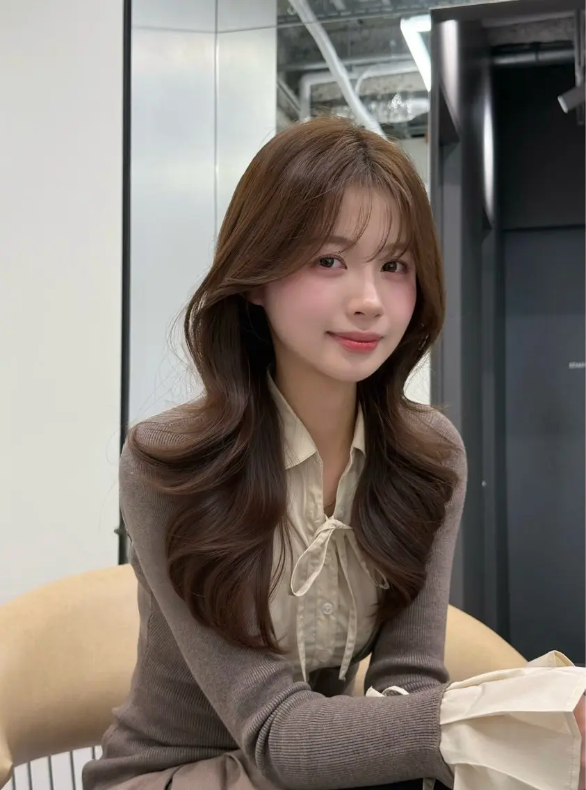 ロング カラー グレージュ ハイレイヤー レイヤーカット ロング カット ヘアカラー トリートメント 韓国ヘア/レイヤー カット SAKURAのヘアスタイル
