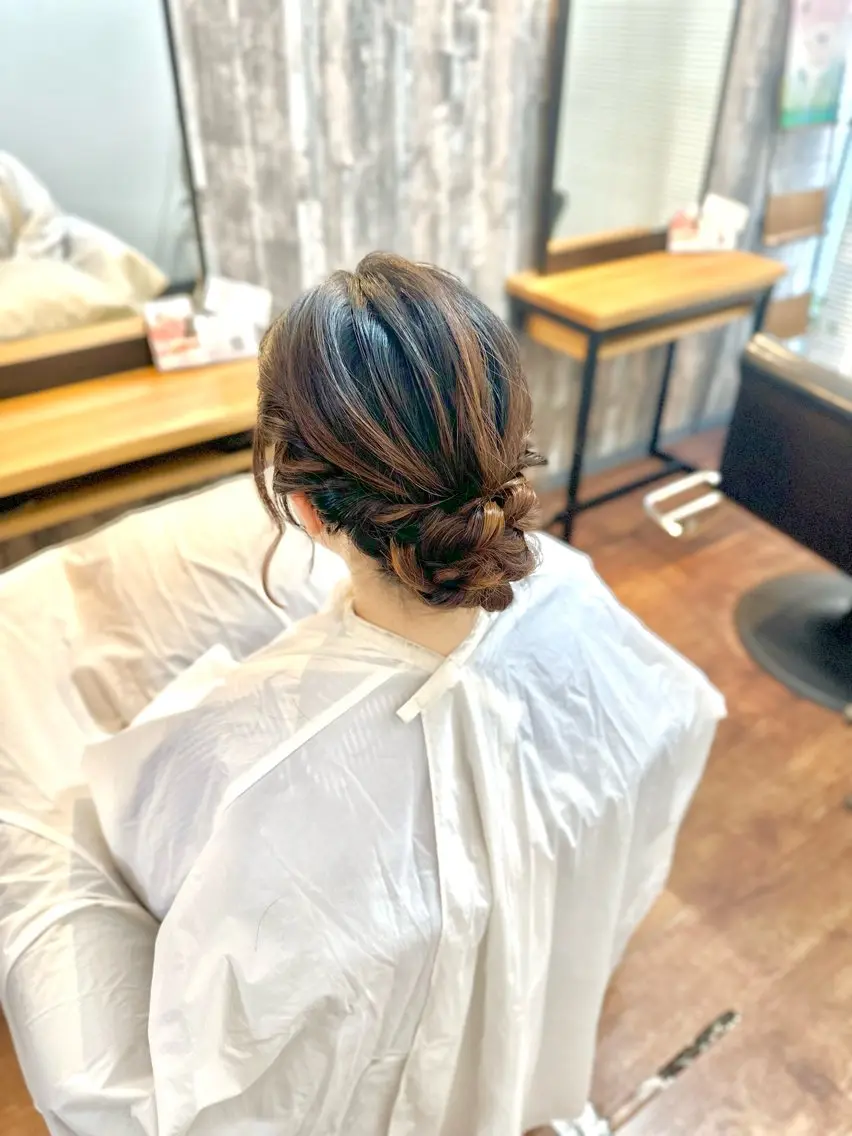 セミロング ヘアアレンジ ヘアセット Luzir⭐︎ GEN⭐︎のヘアスタイル