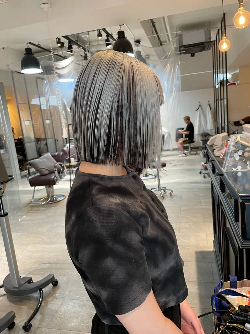 ミディアム カラー カット ヘアカラー トリートメント ヘアセット 💜ハイトーン💛 マジカルかいちゃんのヘアスタイル