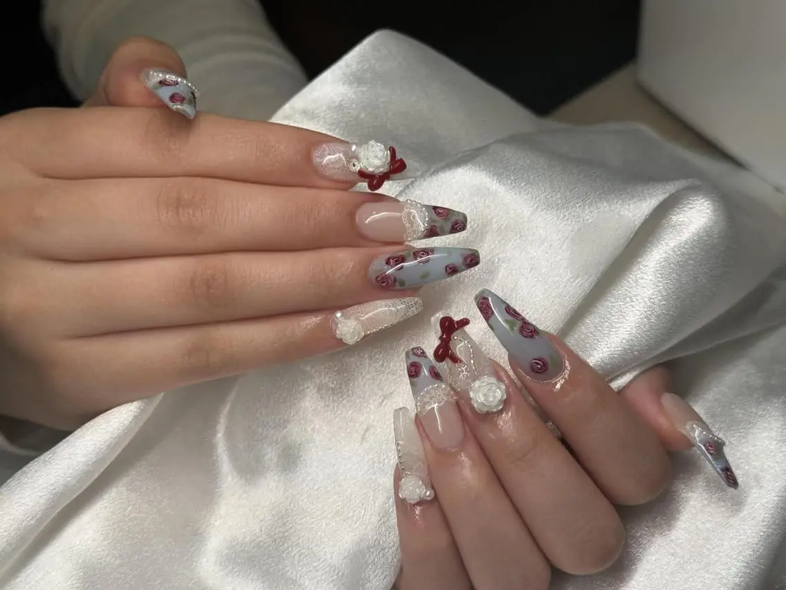 ネイル ブルー ドット フラワーネイル ジェルネイル グラデーション NAILS168 池袋西口駅前店のネイルデザイン