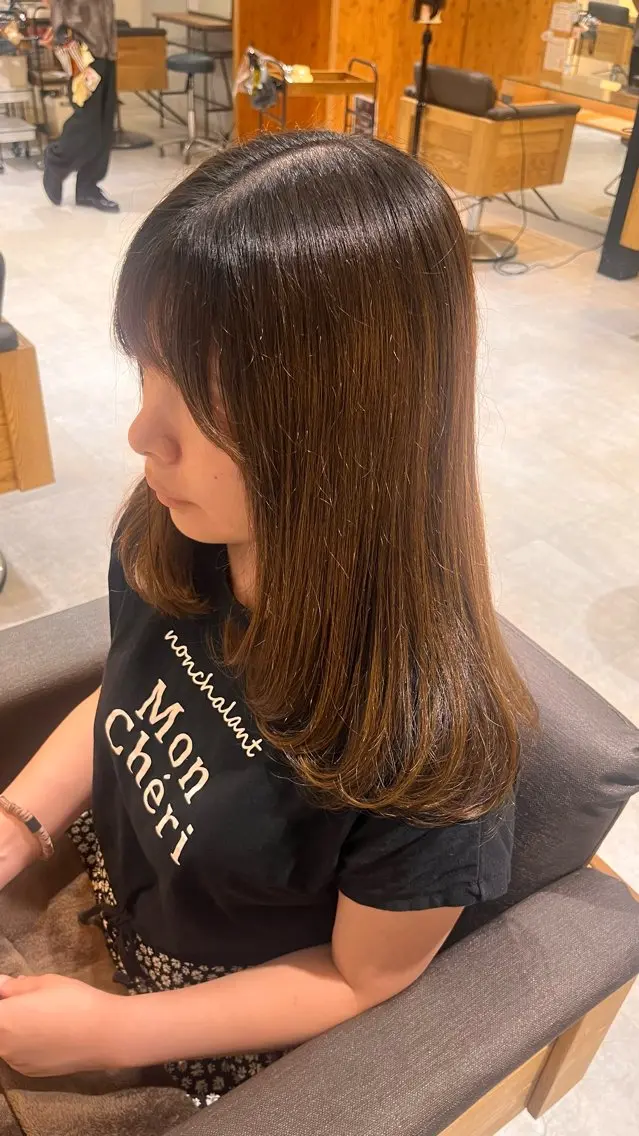 セミロング 顔周りカット レイヤーカット 田中 もも🍑のヘアスタイル
