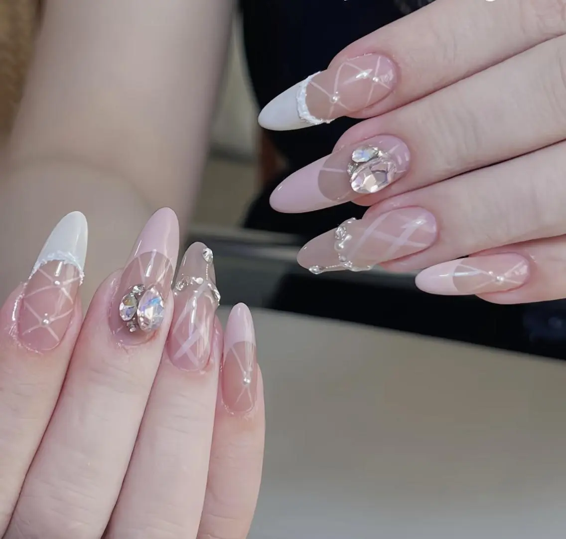 ネイル ハンドネイル 🎀 NaNa_nailのネイルデザイン