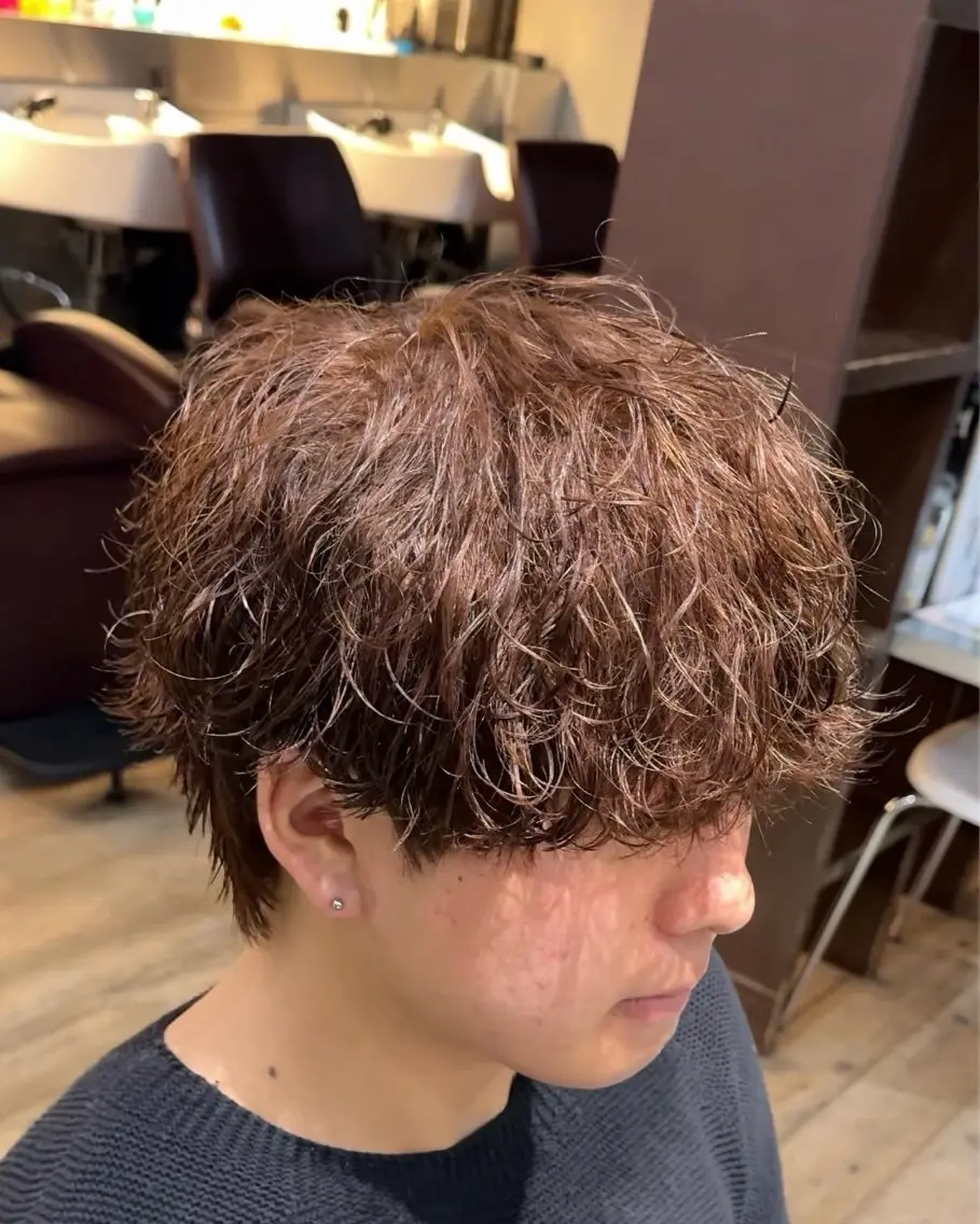 カラー パーマ メンズ メンズパーマ ブラウンカラー カット ヘアカラー パーマ fifth 堀内新史のヘアスタイル
