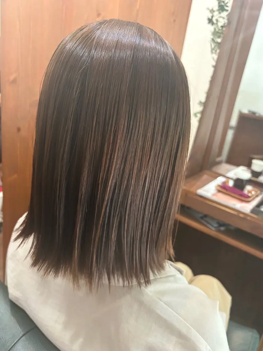 セミロング 外ハネヘア Story マリエのヘアスタイル