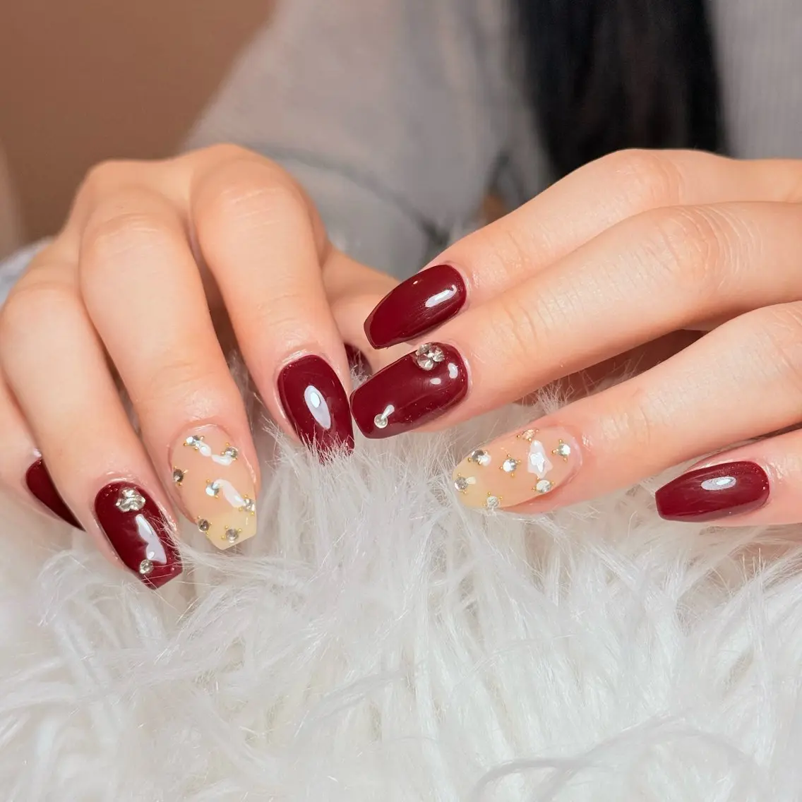 ネイル チークネイル フレンチネイル グラデーション キラキラネイル 韓国ネイル ハンドネイル Risa_ Nailのネイルデザイン
