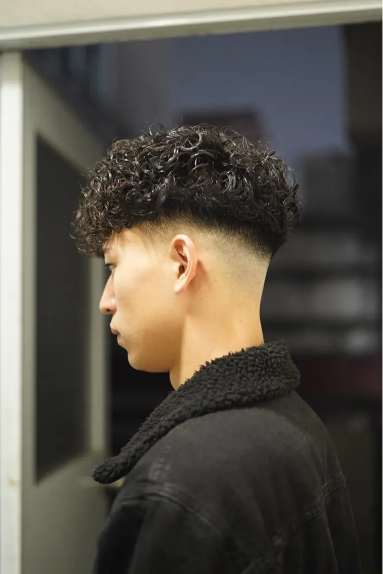 メンズ フェードカット 刈り上げ カット 🔥メンズパーマ職人 Kosh🔥のヘアスタイル