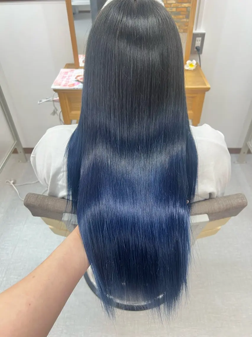 ロング カラー 松本 菜那のヘアスタイル