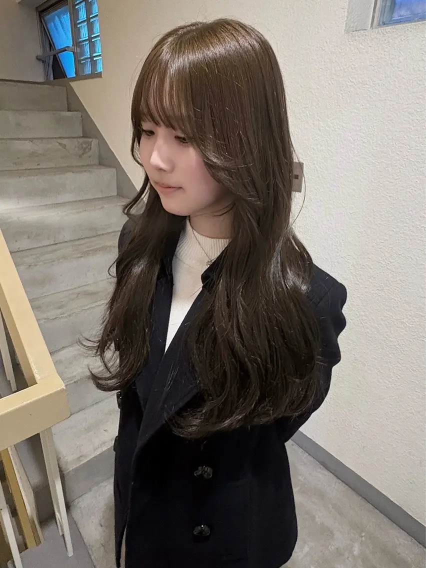 ロング カラー ヘアカラー siki yuikaのヘアスタイル