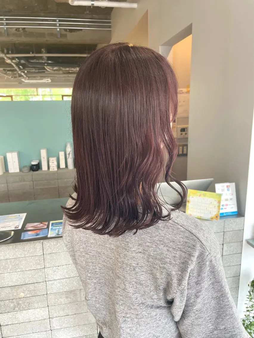 セミロング カラー ダブルカラー インナーカラー カット パーマ トリートメント twig 山田 永嶋芽衣のヘアスタイル