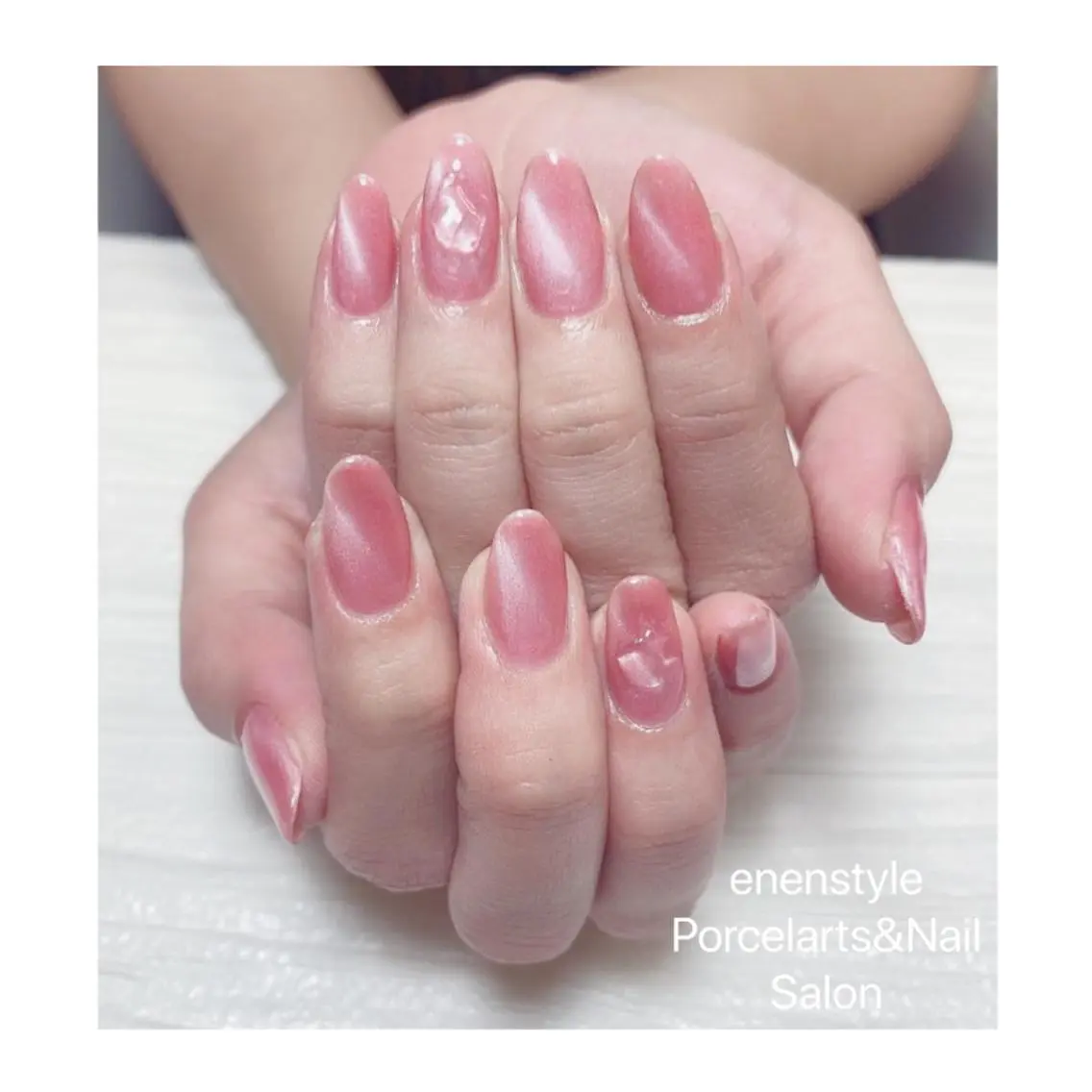 ミディアム ネイル ハンドネイル 🐾enen style 🐾のネイルデザイン