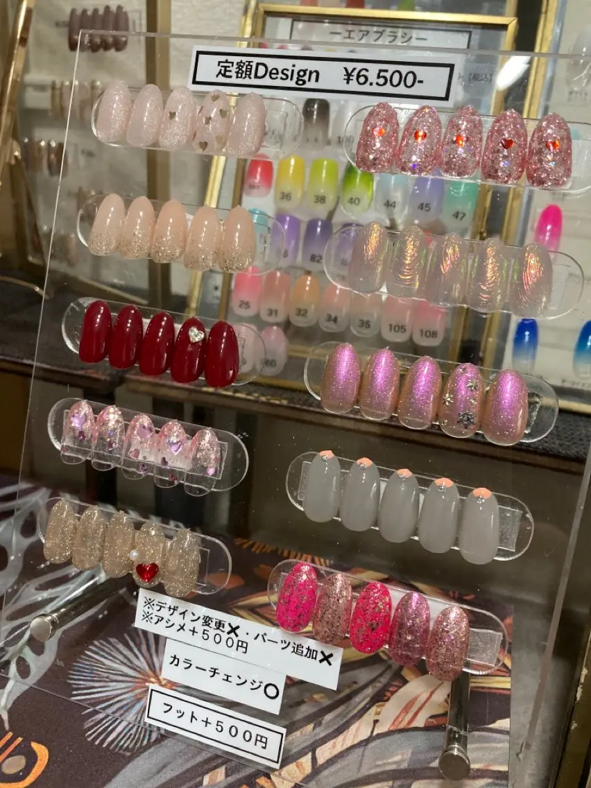 ネイル Legit nail salonのネイルデザイン