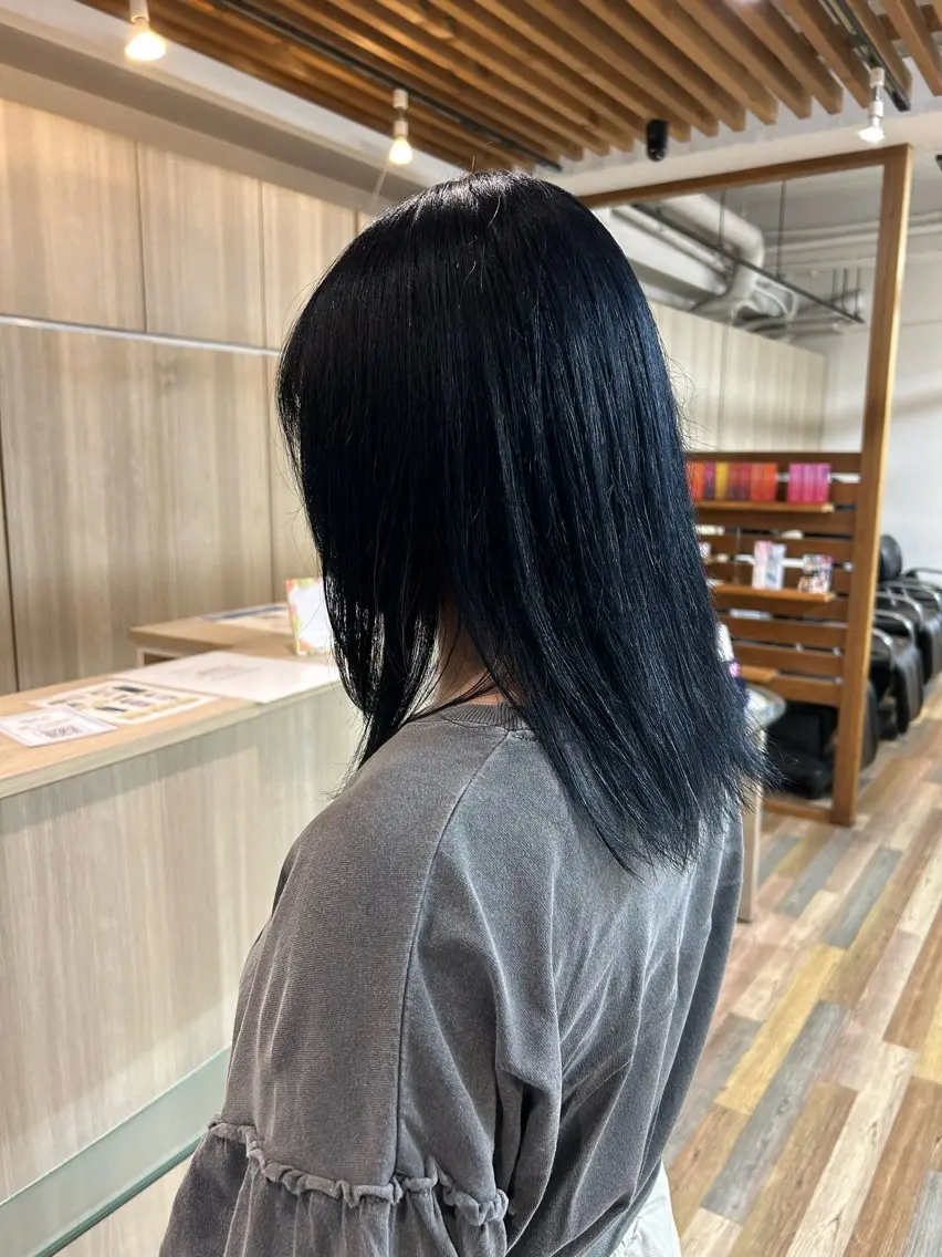 ミディアム カラー ヘアカラー トリートメント 志賀 輝/ハイライト /縮毛矯正/髪質改善のヘアスタイル