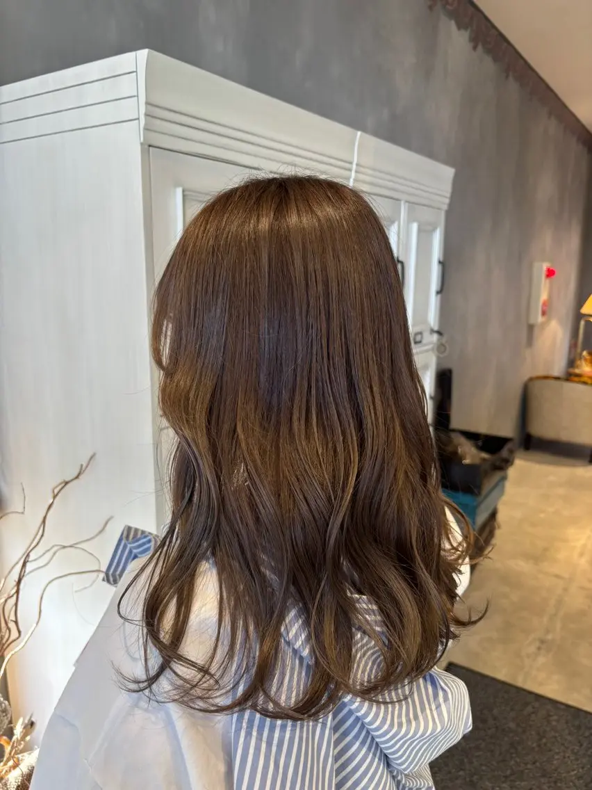 ロング カラー カット ヘアカラー トリートメント 長瀬 友唯のヘアスタイル