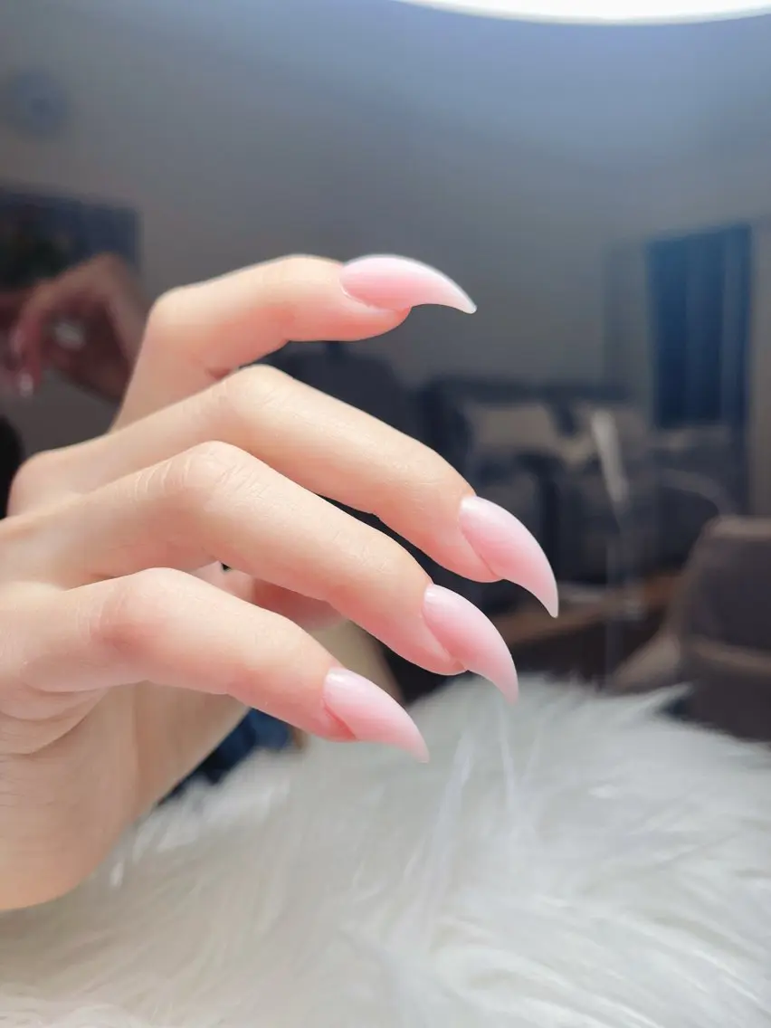 ネイル ハンドネイル リナ ⭐️のネイルデザイン