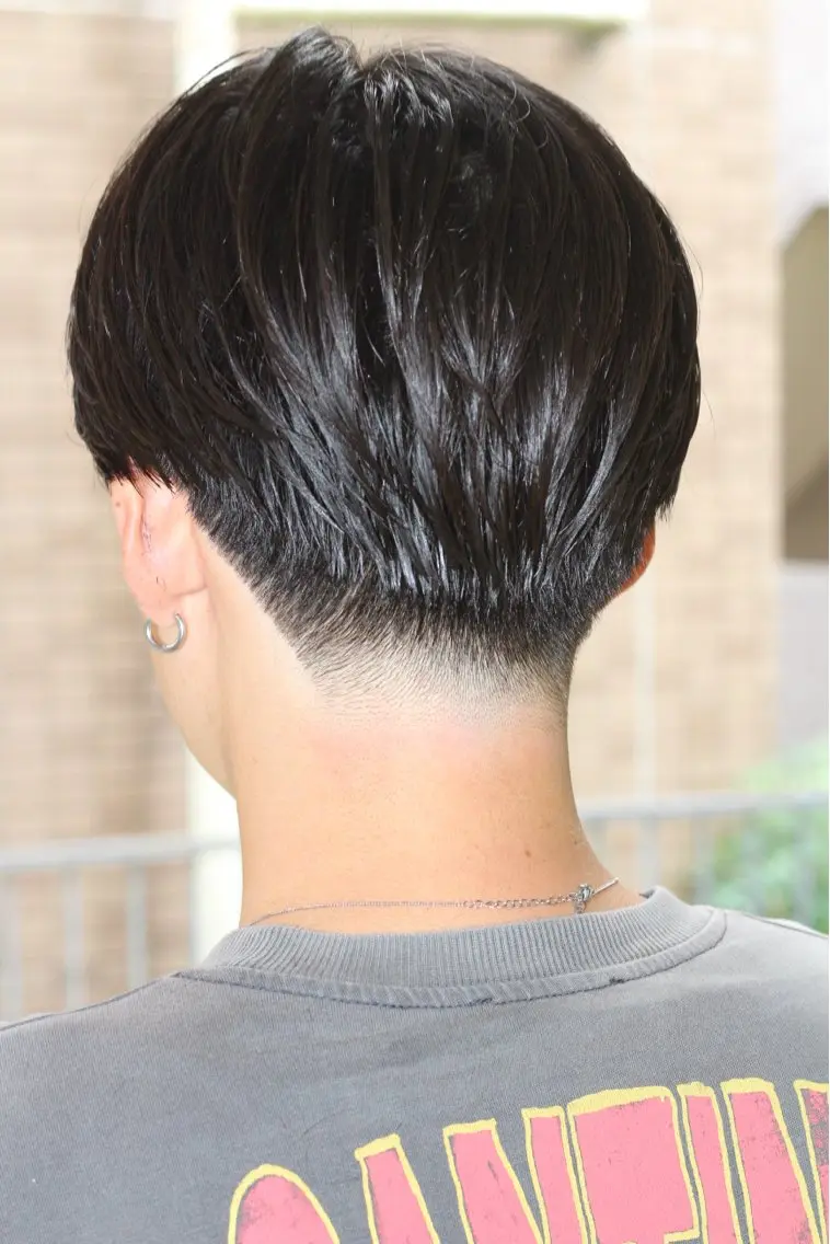 メンズ カット 俊フェードカットレ ディースモデル募集のヘアスタイル