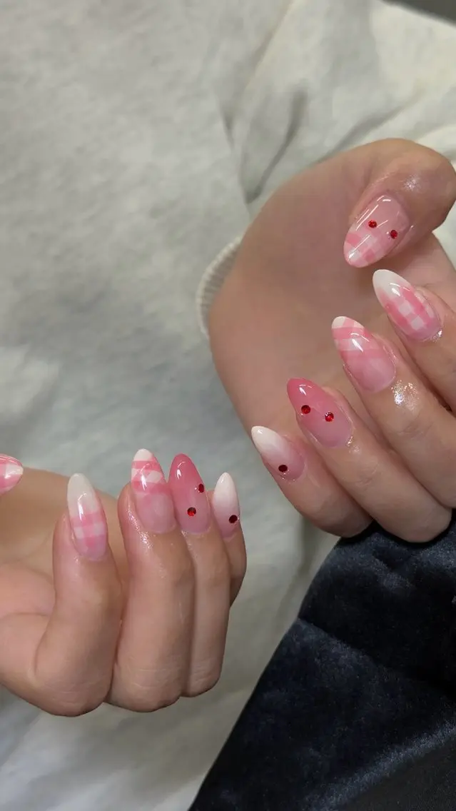 ネイル 持ち込み ワンホンネイル ハンドネイル AKIKO NAILのネイルデザイン