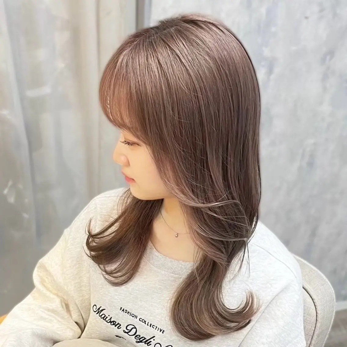 ハイトーンカラー🎨【ブリーチこみ】リタッチ 全頭も可🌷の写真