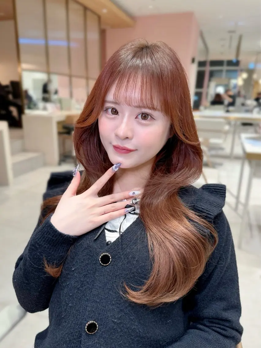 ロング カラー カット ヘアカラー トリートメント ヘッドスパ ヘアセット 韓国ヘア/レイヤー/ 顔まわり/りょーとのヘアスタイル