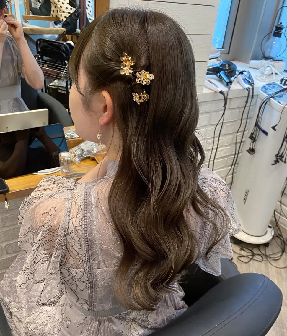 ロング カラー ベージュカラー グレージュ オリーブベージュ オリーブカラー オリーブグレージュ 🌟アレンジが似合う カラー🌟Rumiのヘアスタイル