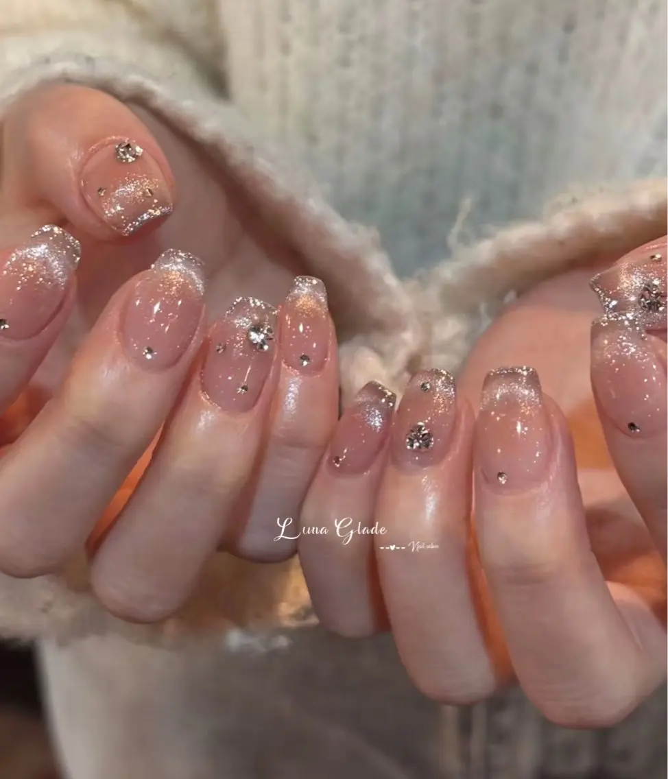 ネイル ハンドネイル Luna Gladeのネイルデザイン