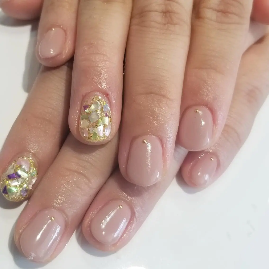 ネイル ストーンネイル Nailsalon G.S.F Hisaのネイルデザイン