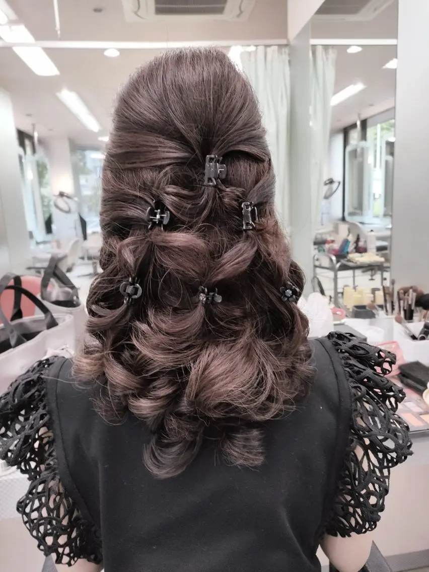 ヘアアレンジ ハーフアップ au美容室 栄矢場町のヘアスタイル