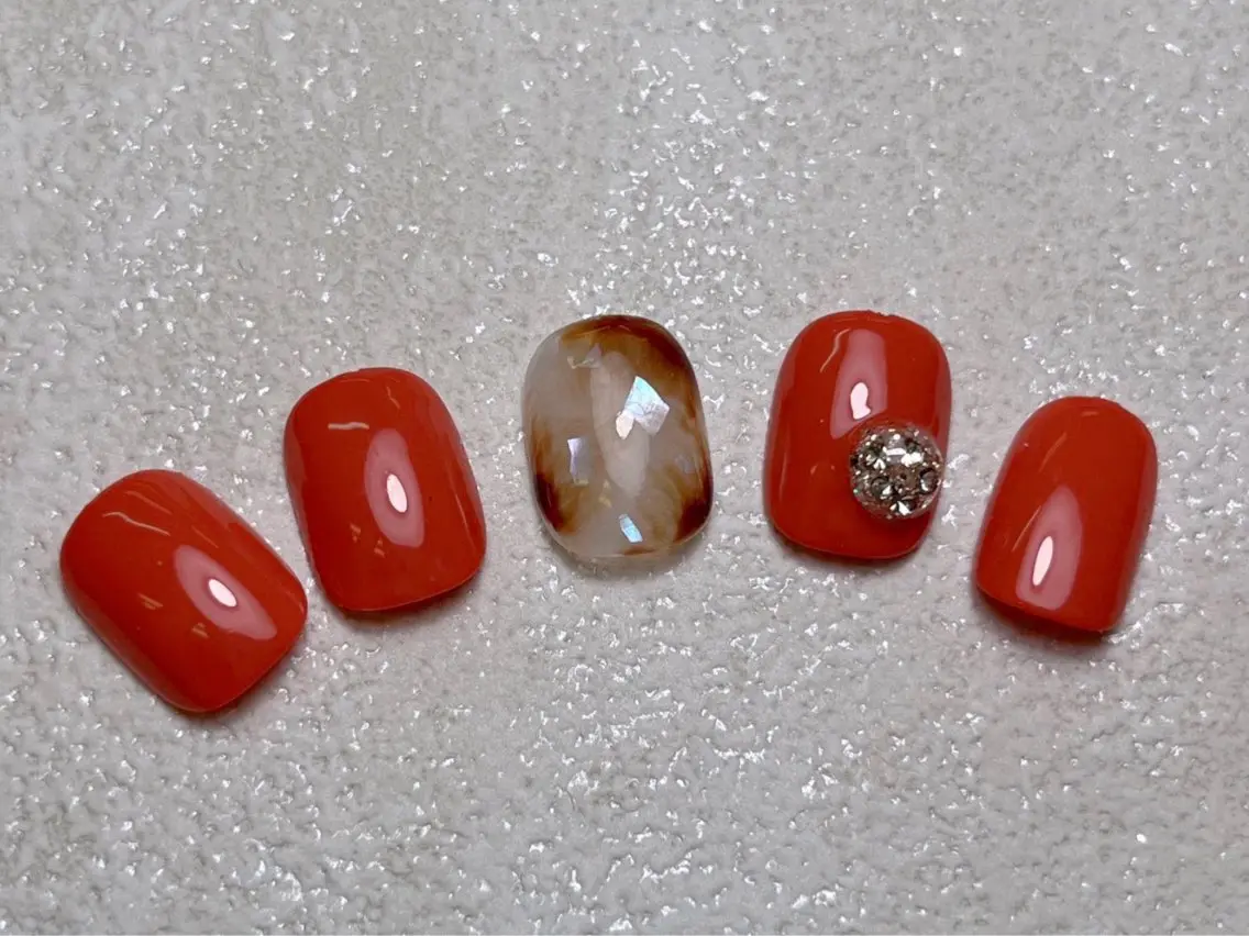 ネイル シンプルネイル lucky nail 歌舞伎町のネイルデザイン