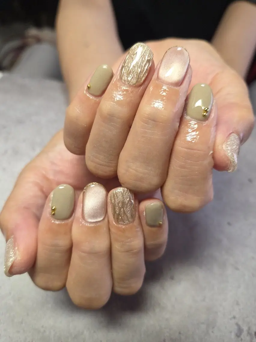 ネイル ジェルネイル ホログラムネイル キラキラネイル マグネットネイル ミラーネイル flure de neige yukiのネイルデザイン