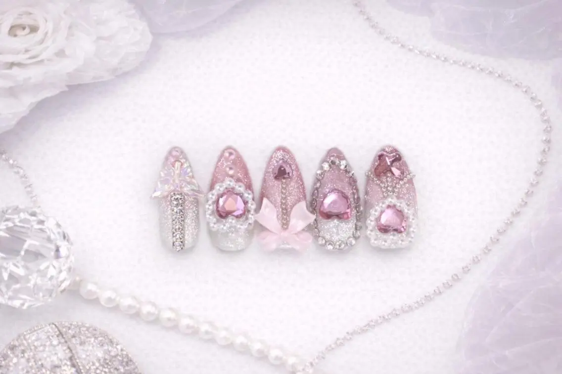 ネイル ロングネイル ワンホンネイル REBEST南森町 nail🪽のネイルデザイン
