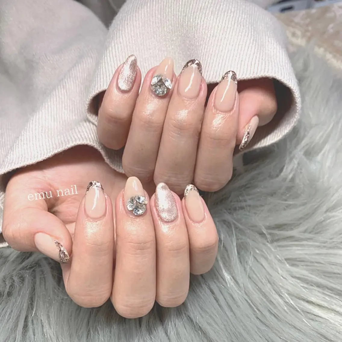 ネイル フレンチネイル マグネットネイル 持ち込み emu nailのネイルデザイン