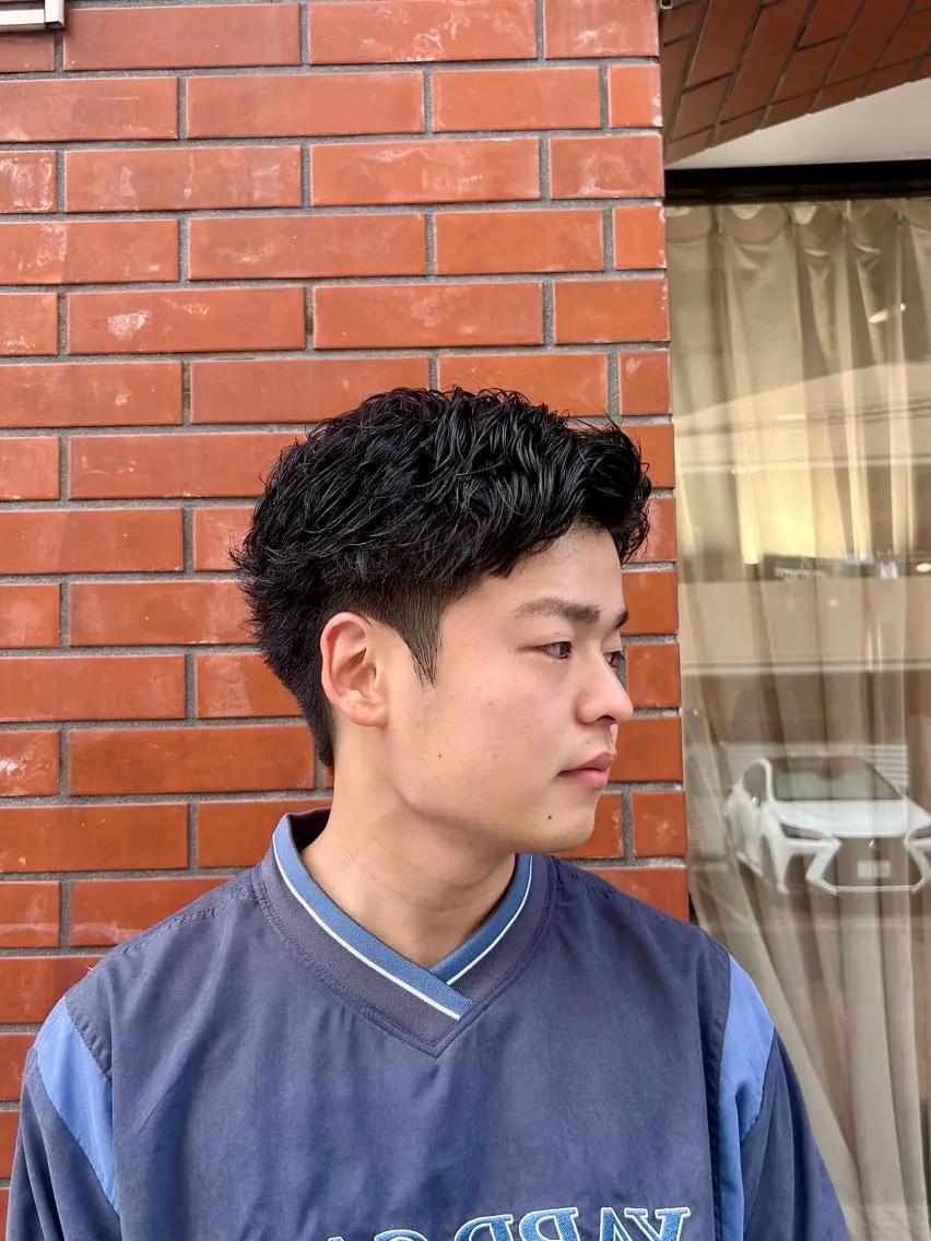 ショート パーマ メンズ メンズパーマ ショートヘア カット パーマ 保坂 駿太郎のヘアスタイル