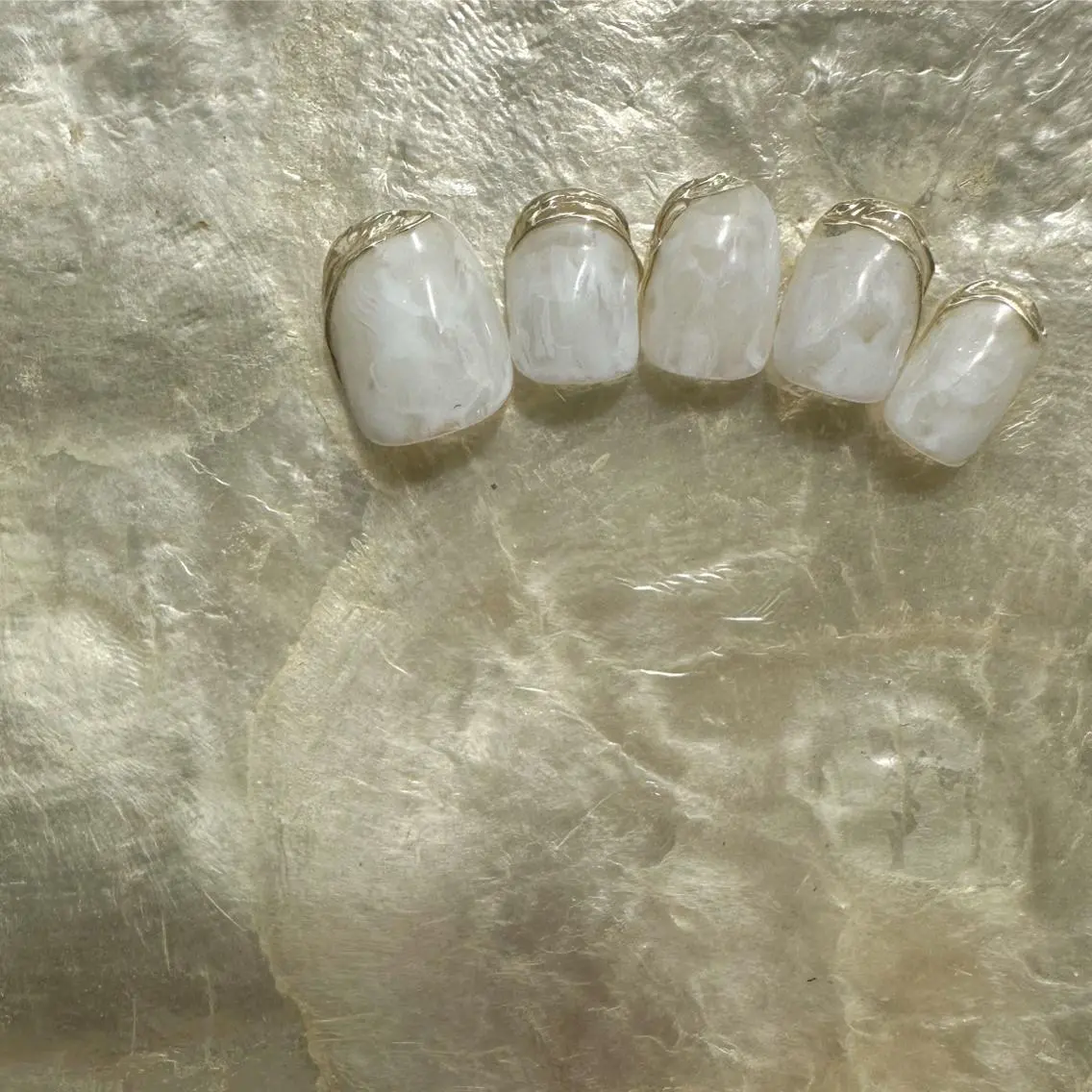 ネイル 氷ネイル・うるうるネイル 韓国ネイル 大理石ネイル(マーブル) ミラーネイル ニュアンスネイル 🪞KAPE NAIL 🪞のネイルデザイン