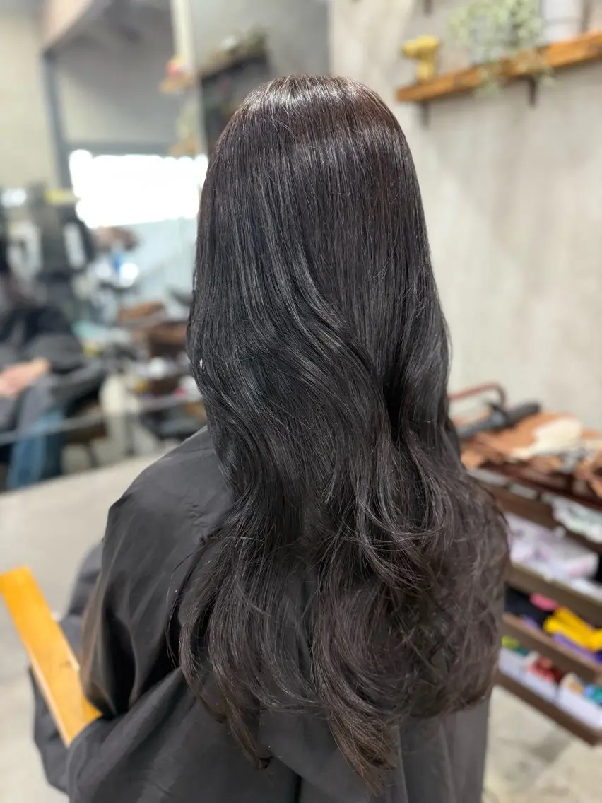 ロング カラー レイヤーカット AIRI layer cut hairのヘアスタイル