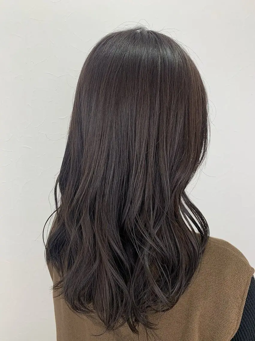 カラー 金子 彩心のヘアスタイル