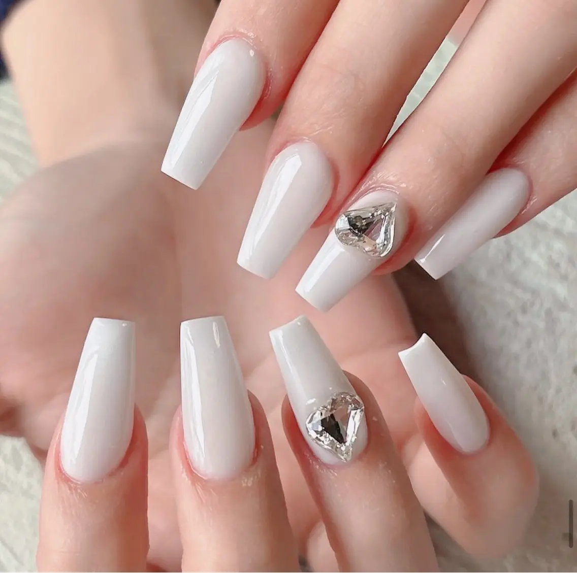 ネイル チークネイル 長さ出し フラッシュネイル フレンチネイル グラデーション ハンドネイル Lenie Nail Salonのネイルデザイン