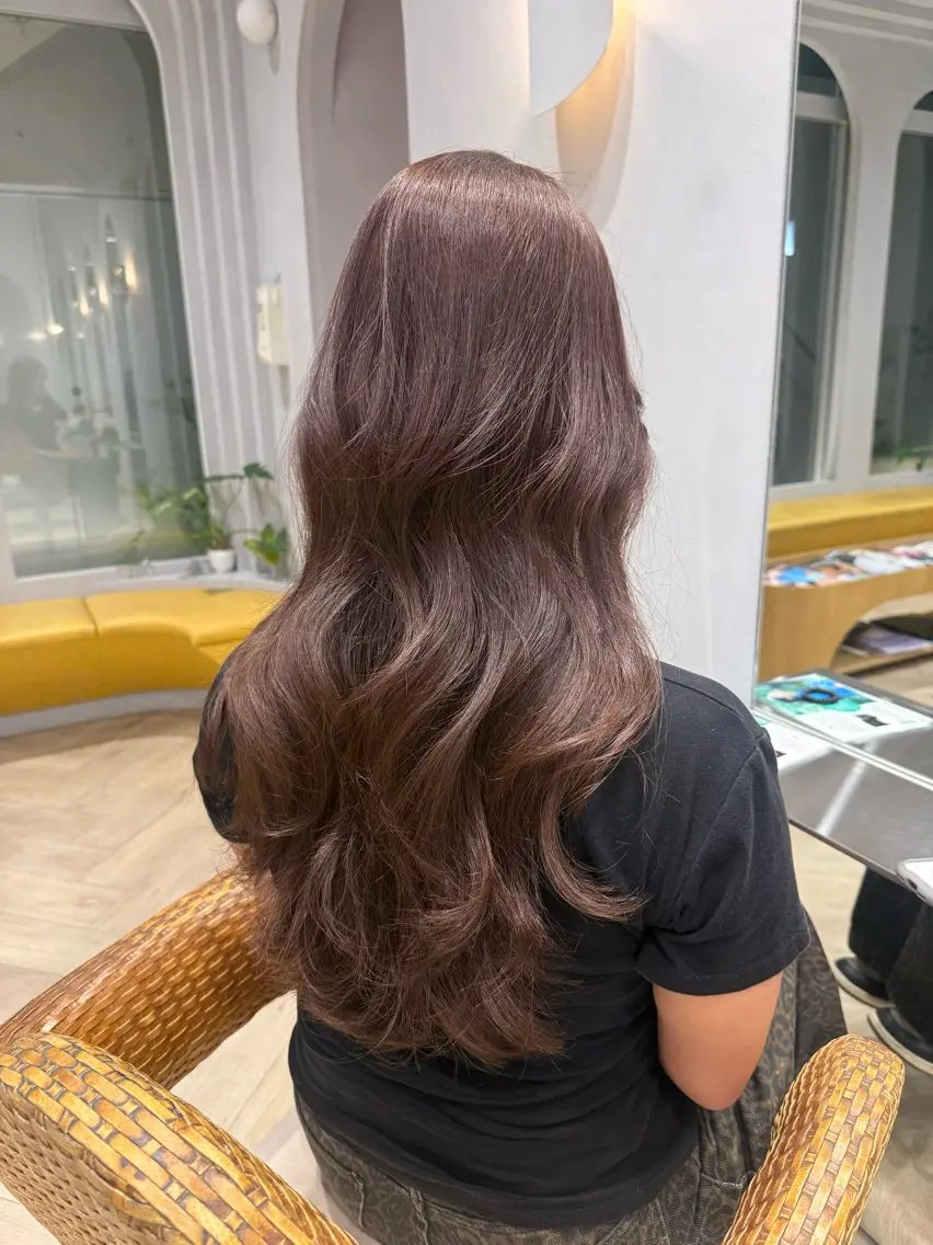 ロング カラー ヘアカラー ヒジオカ リナのヘアスタイル