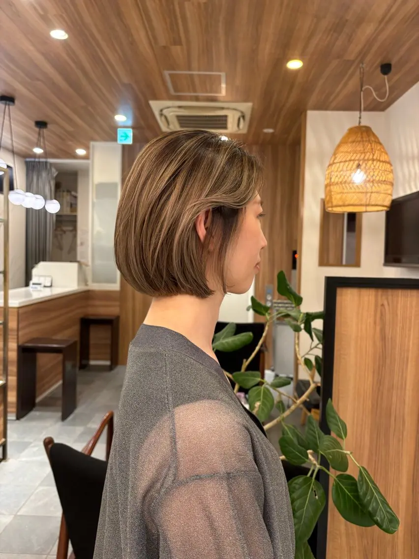 ショート カラー 穂乃香 BEAUTRIUMのヘアスタイル