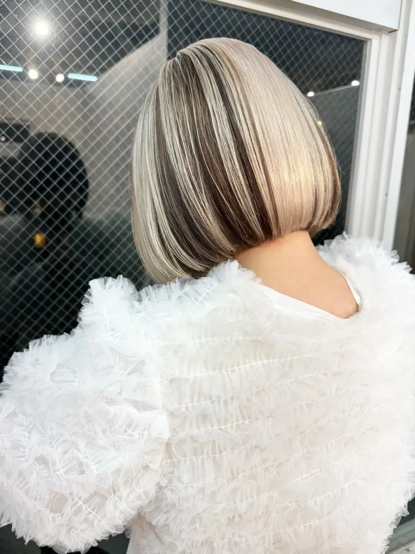 ミディアム カラー ヘアアレンジ ミディアムパーマ ブリーチ ケアブリーチ ダブルカラー ハイライトカラー カット ヘアカラー トリートメント lani ブリーチ /ダブルカラーのヘアスタイル