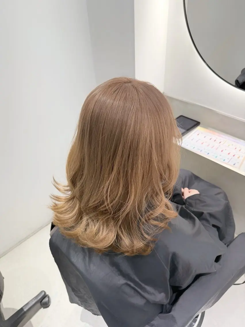 セミロング 髪質改善 ヘアカラー トリートメント 艶髪カラー🫧 髪質改善🪽萩原のヘアスタイル