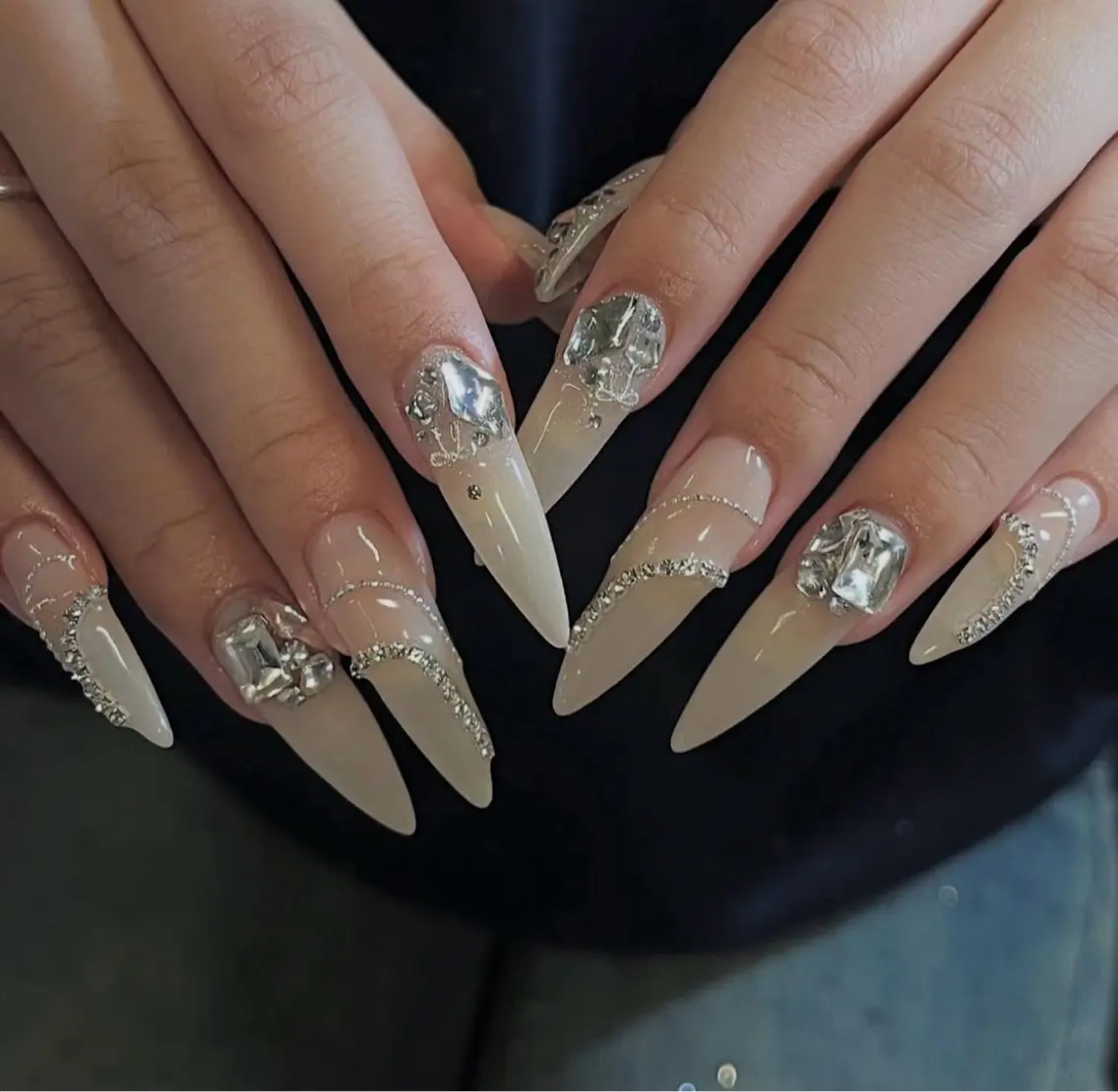 ネイル ハンドネイル BERA NAILSのネイルデザイン
