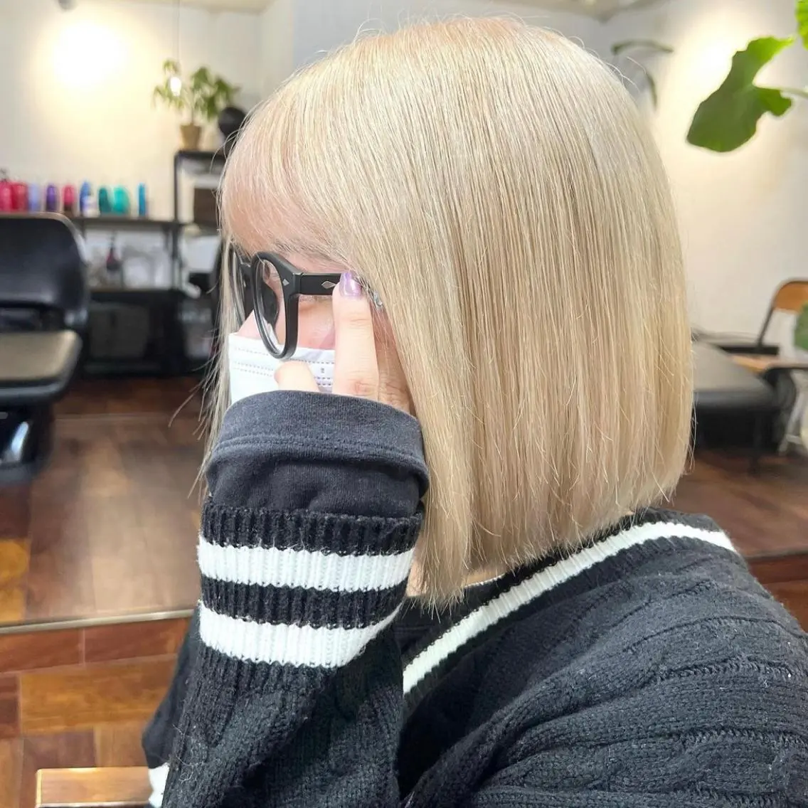 ショート カラー ブロンド ホワイトブロンド レイヤー / メンズ 🇰🇷 細江 美紅のヘアスタイル